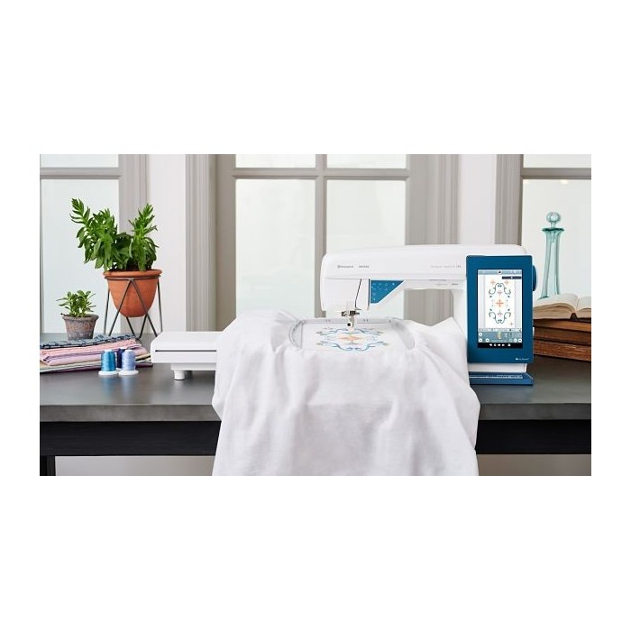 Husqvarna Viking Designer Sapphire 85 Sewing & Embroidery Machine