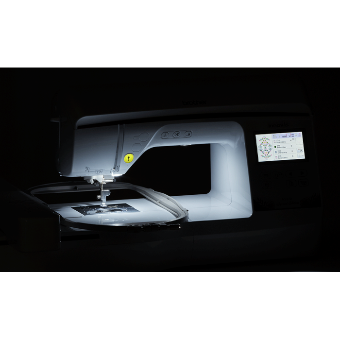 Brother Innov-is 870E Special Edition Macchina ricamatrice