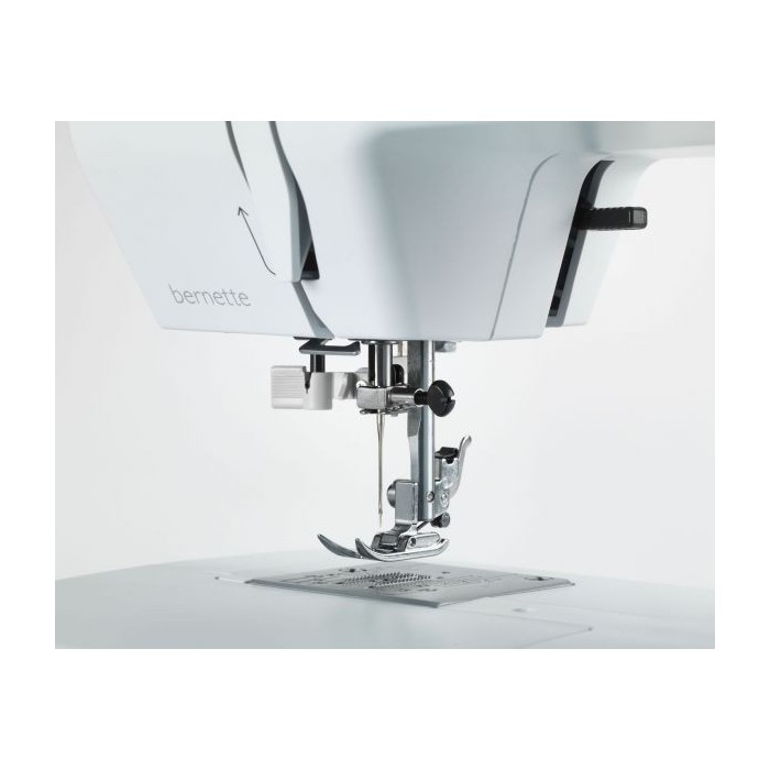 Bernette B33 Mechanical Sewing Machine