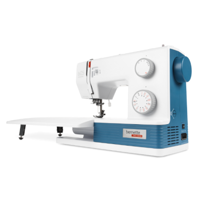 Bernette 05 Academy Mechanical Sewing Machine