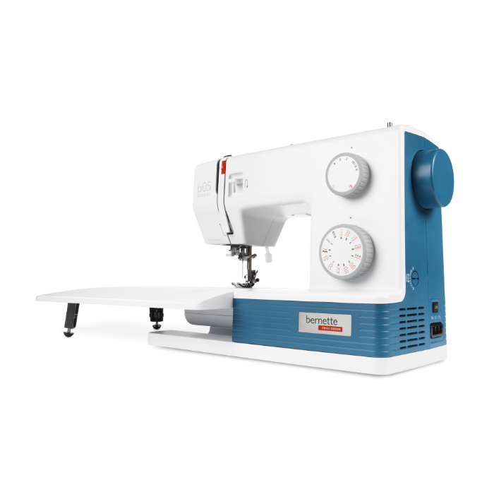 Bernette 05 Academy Mechanical Sewing Machine