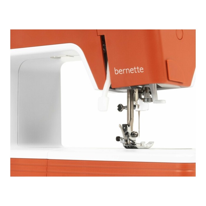 Bernette 05 Crafter Mechanical Sewing Machine