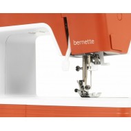 Bernette 05 Crafter Mechanical Sewing Machine