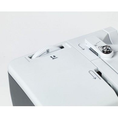 Bernette B38 Electronic Sewing Machine