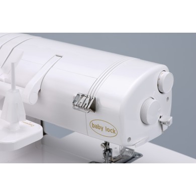 Tagliacuci e punto copertura Baby Lock GLORIA