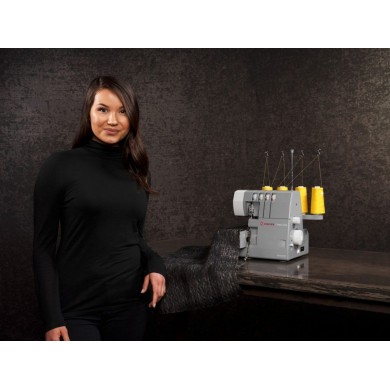 Heavy Duty Singer HD0405S 4-wire serger