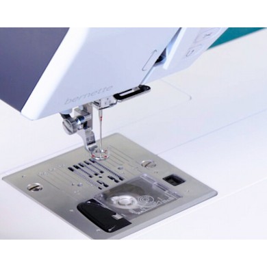 Bernette B70 DECO Embroidery Machine