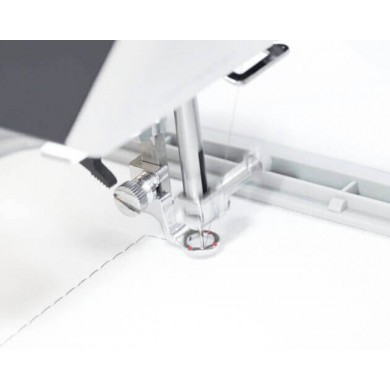 Bernette B70 DECO Embroidery Machine