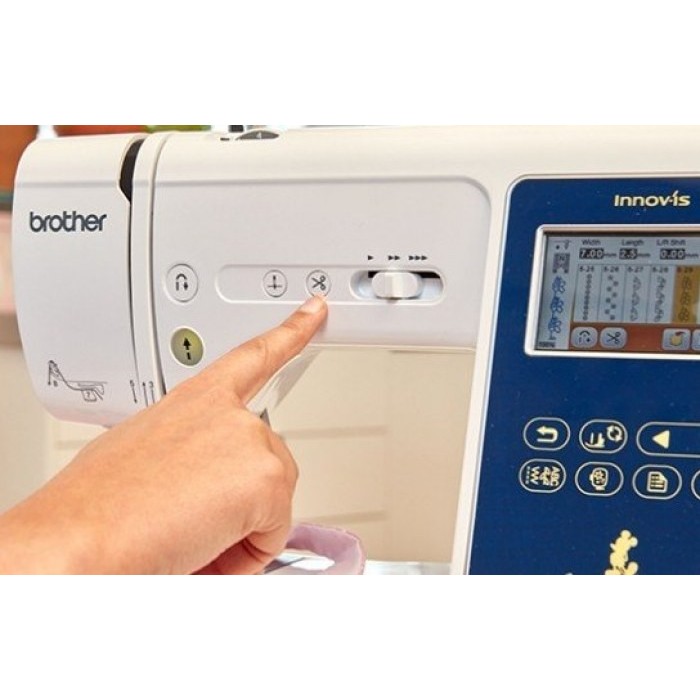 Machine à coudre et à broder Brother Innov-is M280D Disney
