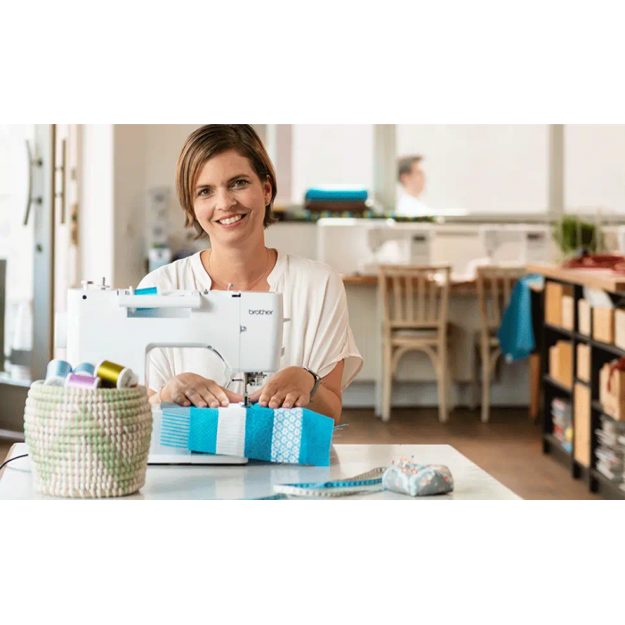 Brother Machine à coudre électronique Innov-is A150