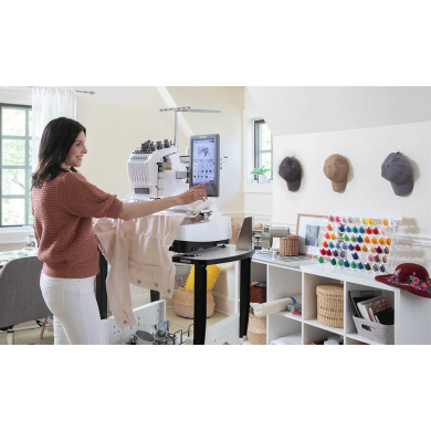 Brother machine à broder professionnelle PR-680W