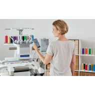 Brother machine à broder professionnelle PR 1055E