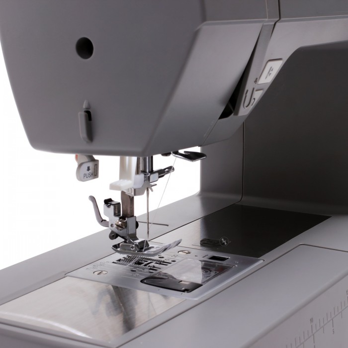 Singer Heavy Duty HD 6605 Macchina per cucire elettronica con piedino