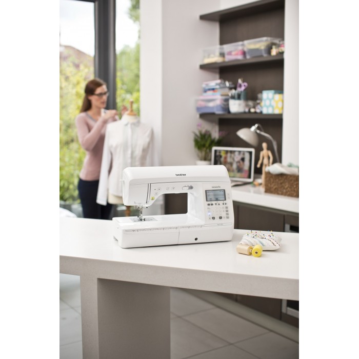 Brother Innov-is NV 1100 Electronic Sewing Machine