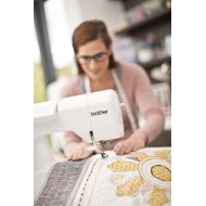 Brother Innov-is NV 1100 Electronic Sewing Machine