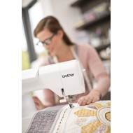 Brother Innov-is NV 1100 Electronic Sewing Machine