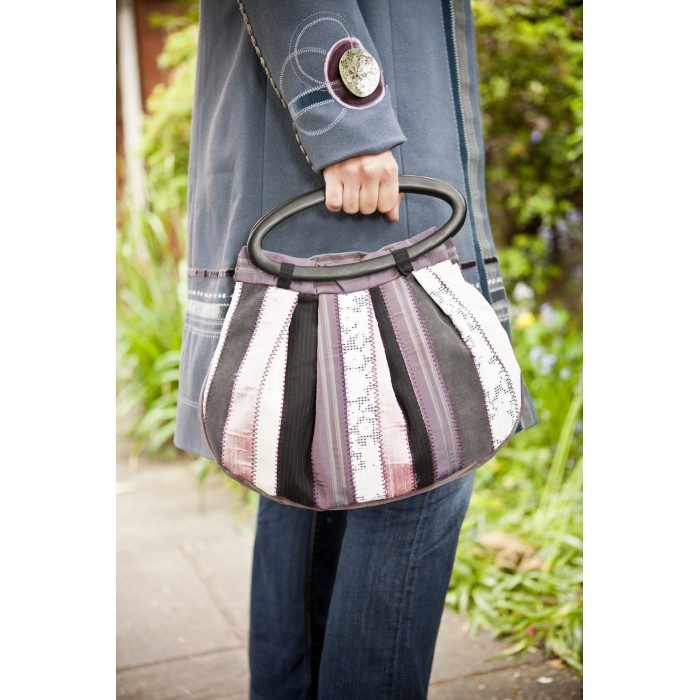 Brother Machine à coudre électronique Innov-is VQ2