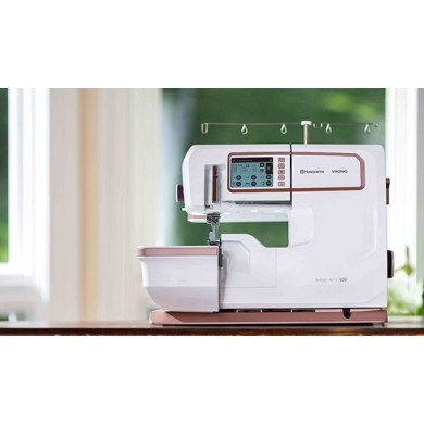 Husqvarna Viking Amber Air S600 Overlock with Cover & Cover...