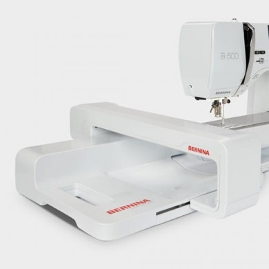 Bernina 500 - Embroidery machine complete with embroidery unit