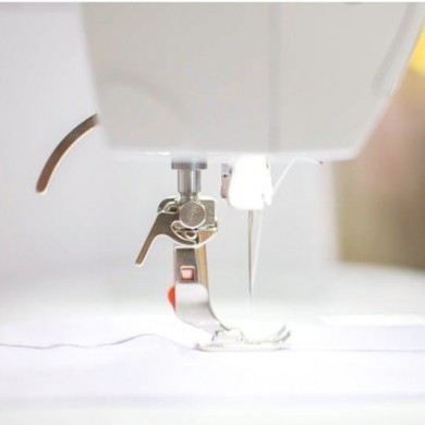 Bernina 325 - Machine à coudre électronique