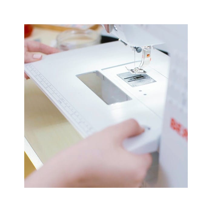 Bernina 325 - Machine à coudre électronique