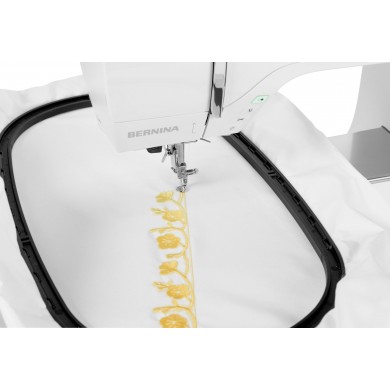 Bernina 700 - Machine à broder complète avec unité de broderie