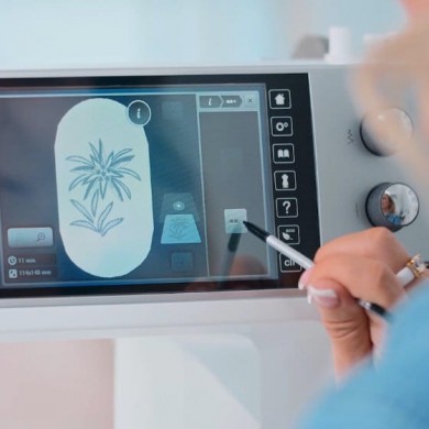 Bernina 735 - Macchina per cucire elettronica compatibile con ricamo