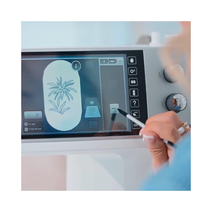 Bernina 735 - Machine à coudre électronique compatible avec la broderie