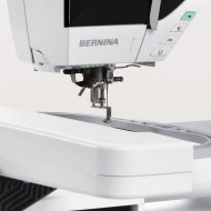 Bernina 790 PLUS - Macchina per cucire elettronica completa di unit...
