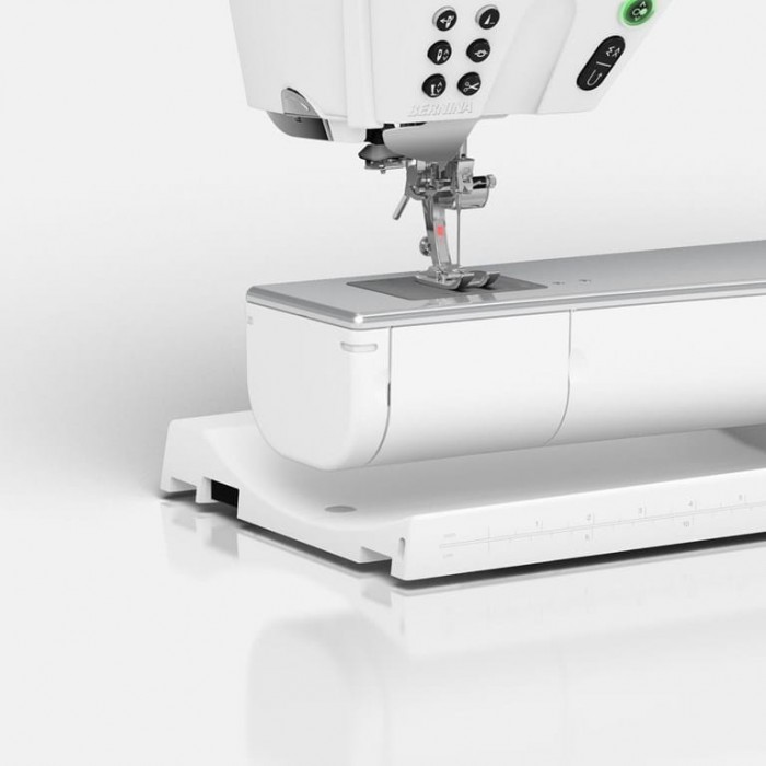 Bernina 880 PLUS - Machine à coudre électronique complète avec...