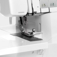 Bernina L-460 - Overlocker 4 filetages