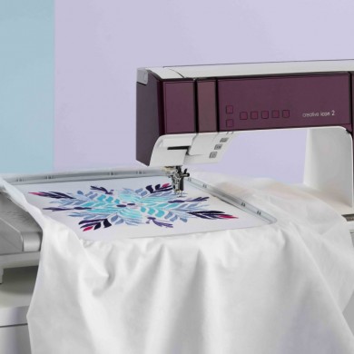 Icon 2 Creative Pfaff Sewing & Embroidery Machine