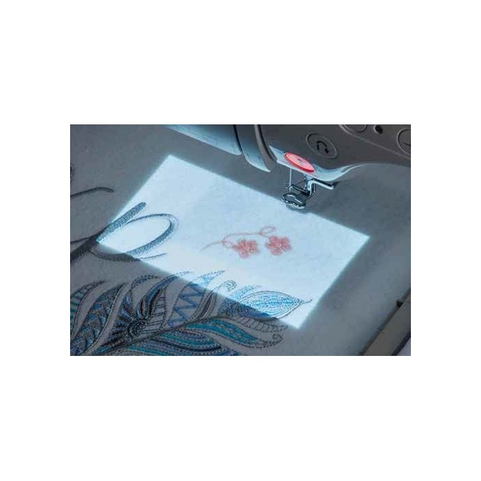 Machine à coudre et à broder Brother Luminaire Innov-is XP1