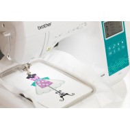 Brother Innov-is F580 Machine à coudre et à broder