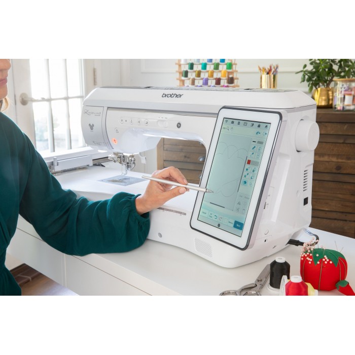 Macchina per cucire e ricamare Brother Luminaire Innov-is XP3