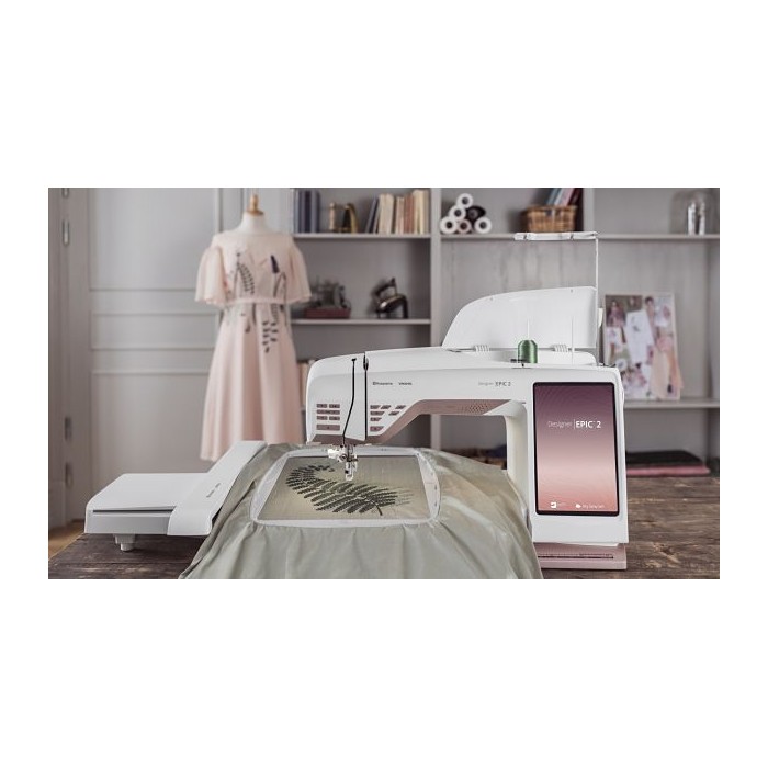 Husqvarna Viking Designer EPIC 2 Sewing & Embroidery Machine