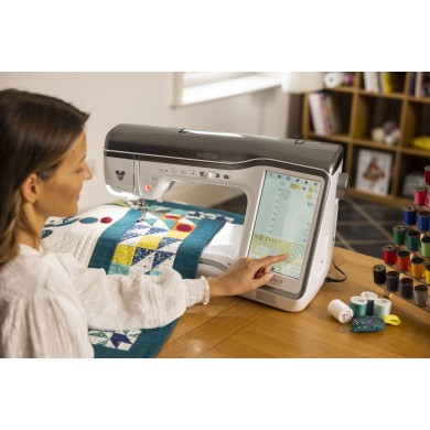 Macchina per cucire e ricamare Brother Innov-is Stellaire XJ2 Disney