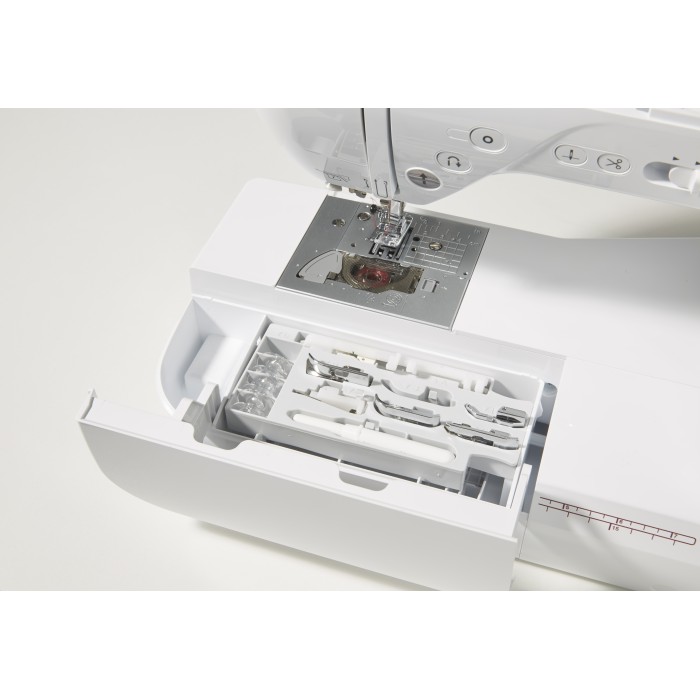 Brother Machine à coudre électronique Innovis F400