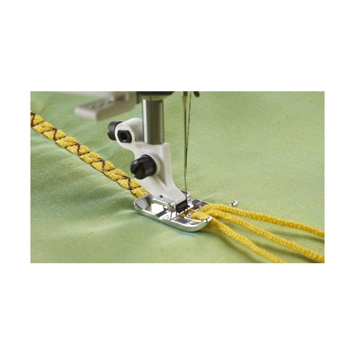 Husqvarna Viking 413187045 Three-hole special yarn foot