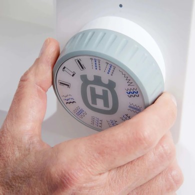 Husqvarna Viking Onyx 15 Mechanical Sewing Machine