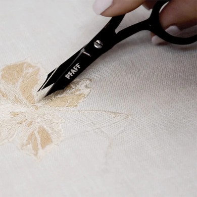 Pfaff 821286996 4"/10,2 cm Ciseaux à broder à micro-pointe