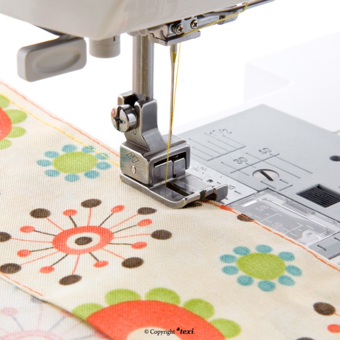 TEXI 0004 Pied compensateur droit 4 mm