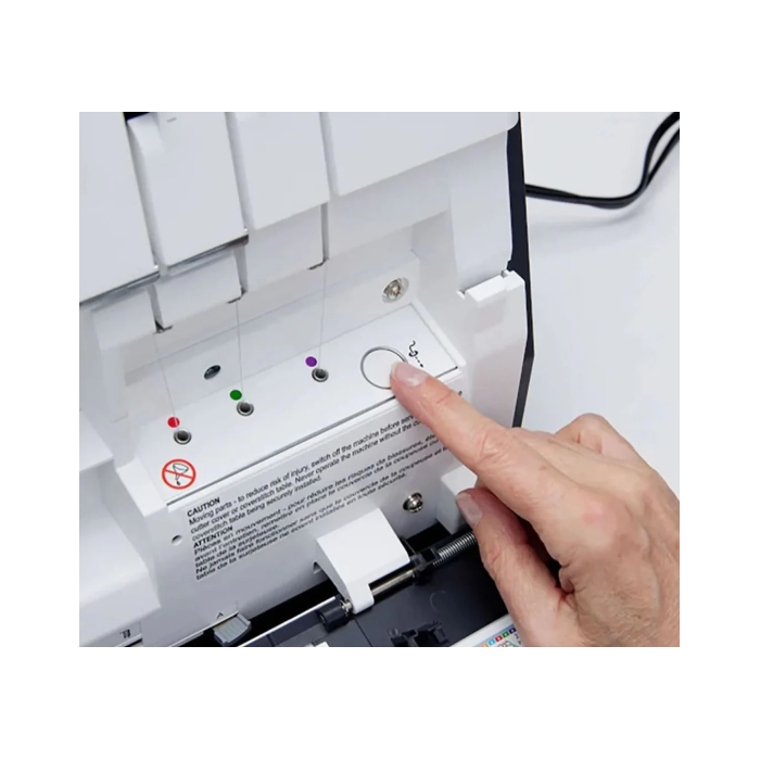 Pfaff Admire AIR 7000 Overlock with cover stitch and threading...