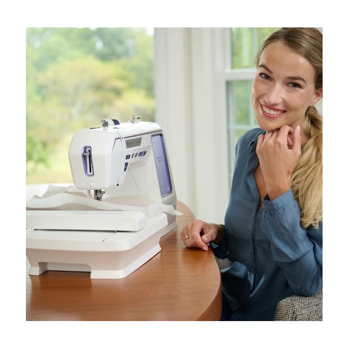 Macchina per cucire e ricamare Husqvarna Viking Designer Quartz 29 + software CREATIVATE EXTRA