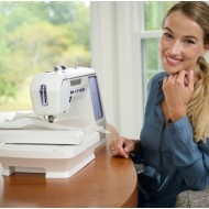 Macchina per cucire e ricamare Husqvarna Viking Designer Quartz 29 + software CREATIVATE EXTRA