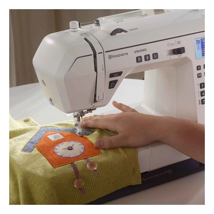 Husqvarna Viking Opal 650 Electronic Sewing Machine