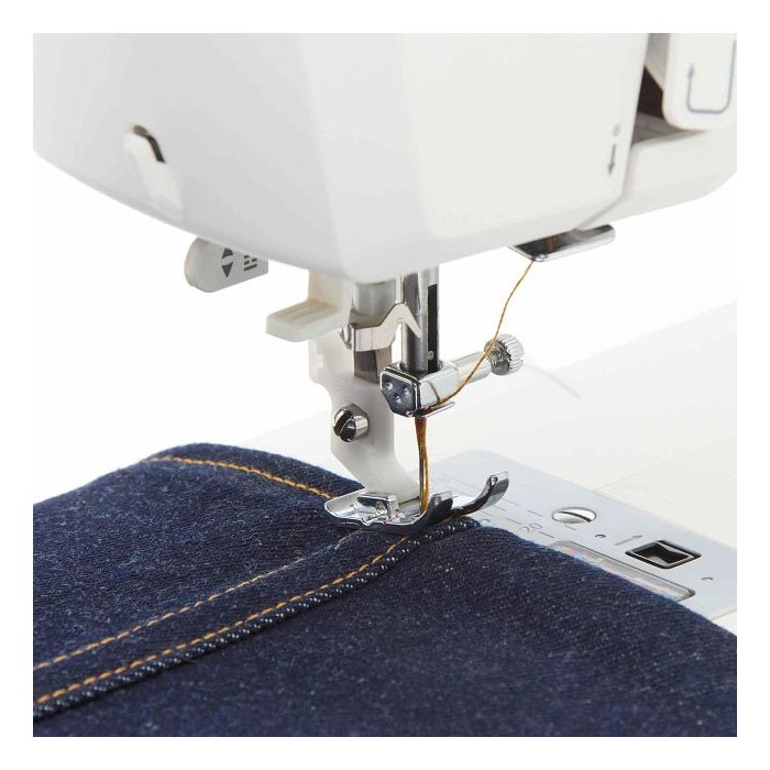 Husqvarna Viking Opal 650 Electronic Sewing Machine