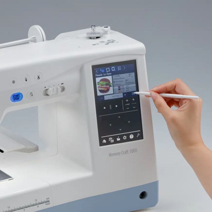 Janome Memory Craft 9850 - Sewing and embroidery machine