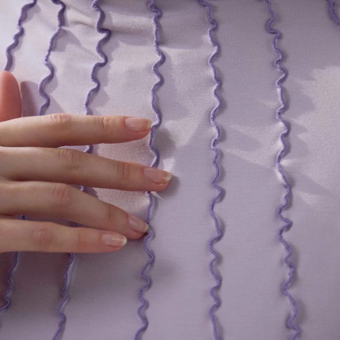 Husqvarna Viking Surjeteuse à filetage d’air Amber Air S400