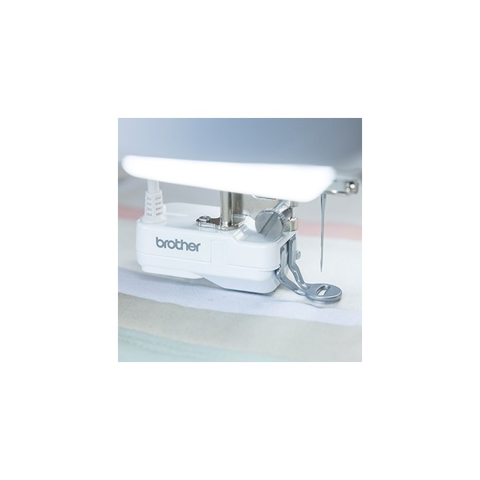 Sewing and embroidery machine Brother Innov-is M280D Disney